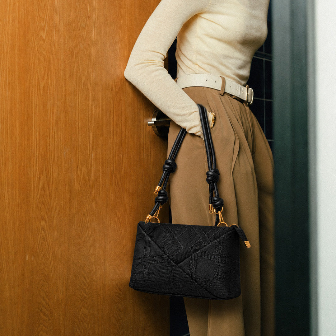 AMR Carry Bag - Black